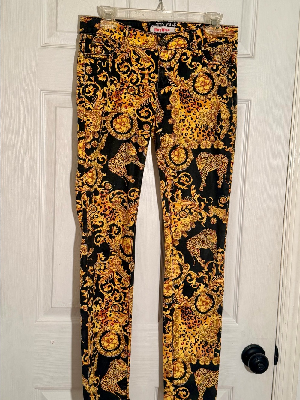 Hot Kiss Skinny Lily Black & Gold Baroque Leopard Skinny Jeans. Sz. 7